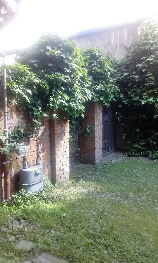 Central Apartment With Garden 米兰
